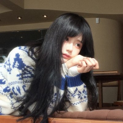 花落水流红